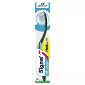 Brosse à dents 4D Blancheur Medium - SIGNAL